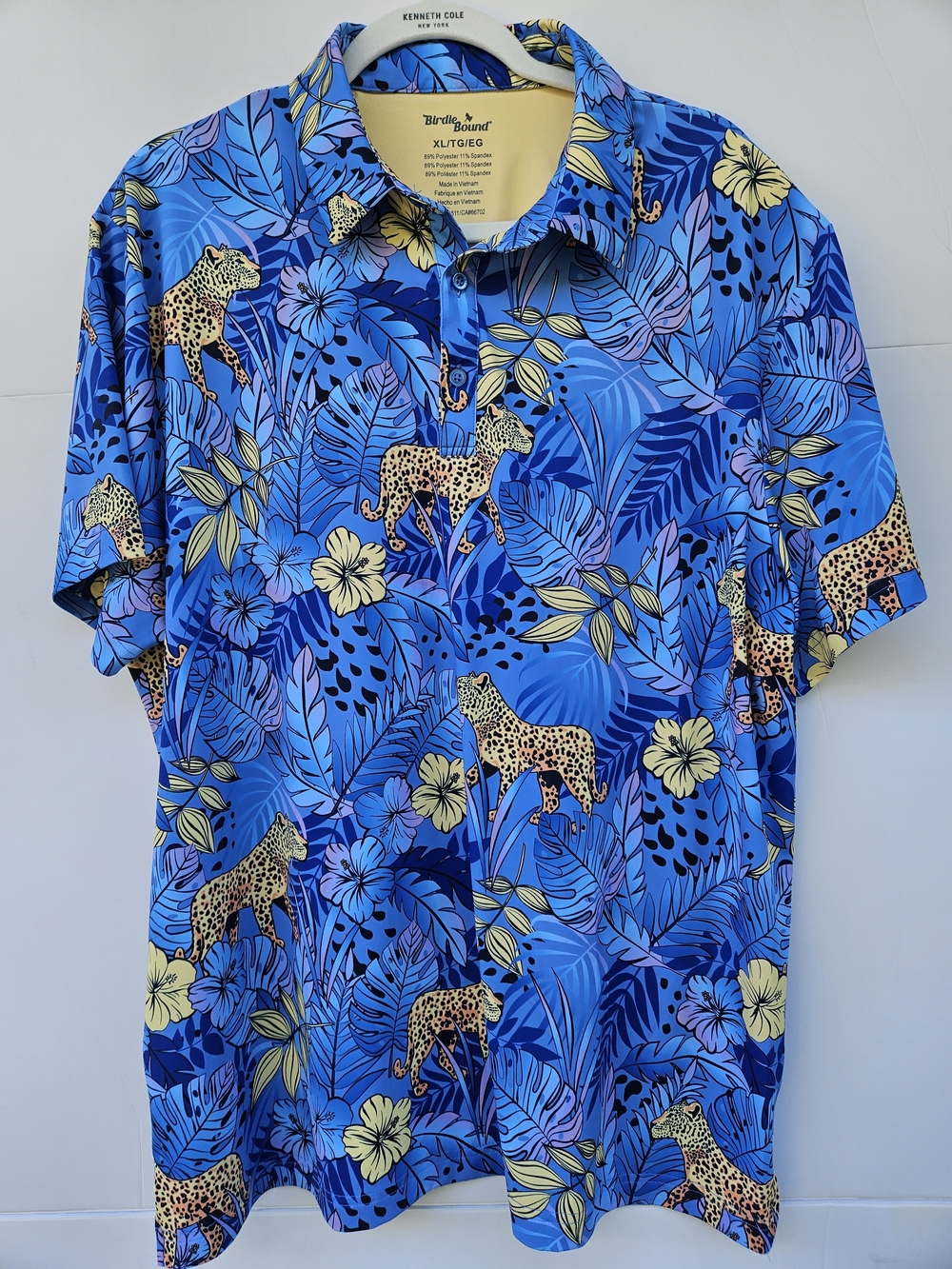 ​Birdie Bound Men XL NWOT Blue Tropical Cheetah Jungle Floral Performance Golf